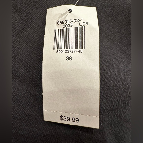 Old Navy Nylon Chino Stretch Tech Shorts, Size 38. 7” inseam. - Picture 10 of 11